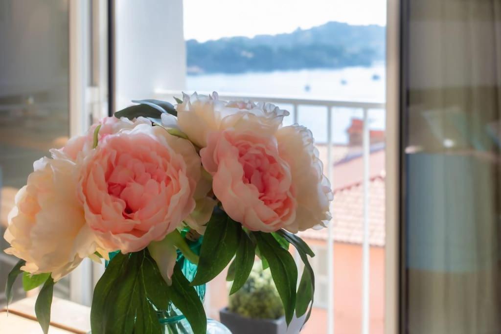 #40 Bright Sea View Suite For 6 2Mins Walk Port & Sea Villefranche-sur-Mer Dış mekan fotoğraf