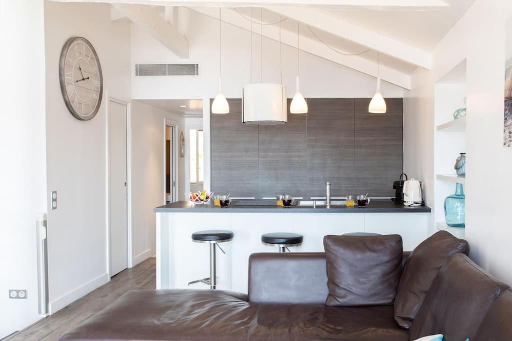 #40 Bright Sea View Suite For 6 2Mins Walk Port & Sea Villefranche-sur-Mer Dış mekan fotoğraf