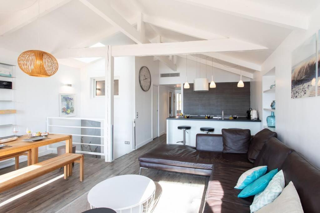 #40 Bright Sea View Suite For 6 2Mins Walk Port & Sea Villefranche-sur-Mer Dış mekan fotoğraf