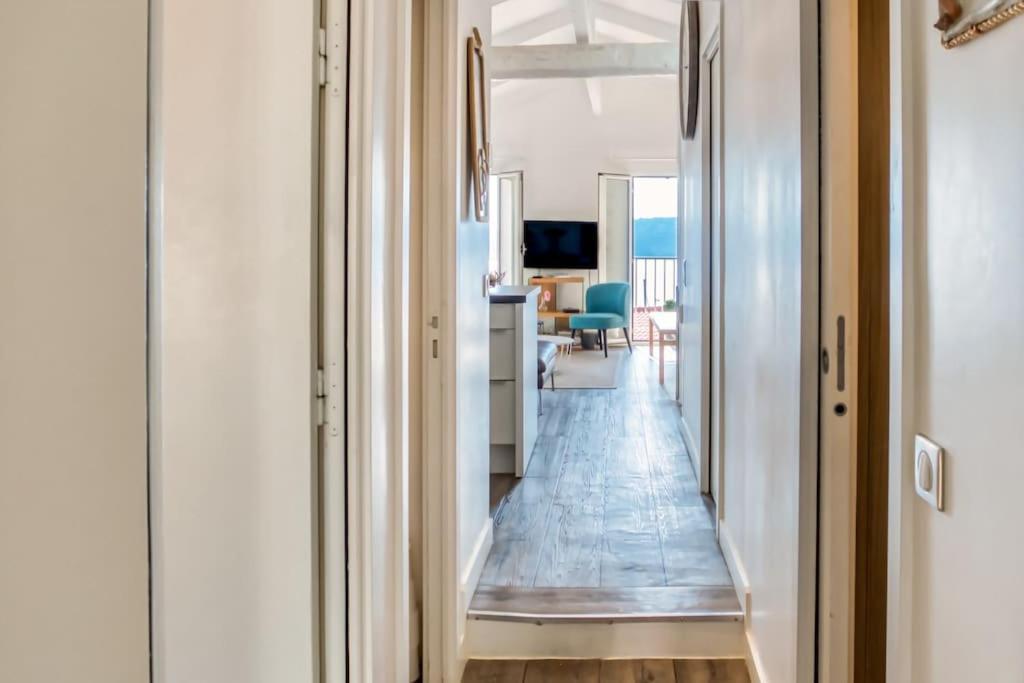 #40 Bright Sea View Suite For 6 2Mins Walk Port & Sea Villefranche-sur-Mer Dış mekan fotoğraf